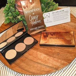 Casey Holmes + Smashbox Spotlight Pallette Pearl